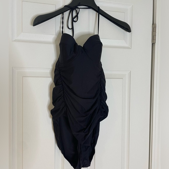 J Crew black one-piece underwire halter style swimsuit - size 6 - Picture 1 of 5